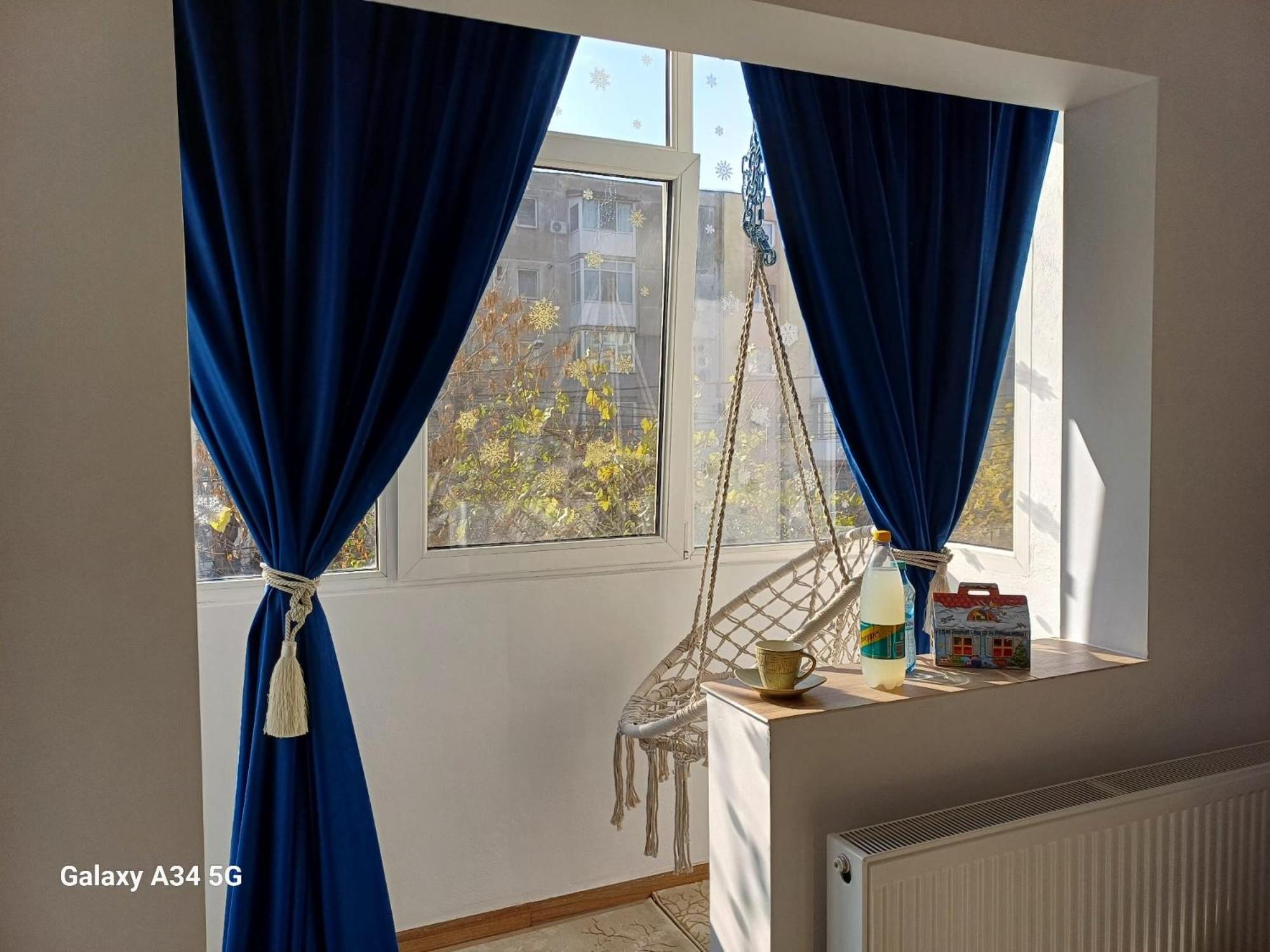 Апартаменты Garsoniera Luminoasa Крайова Экстерьер фото